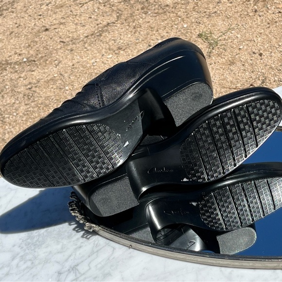 Clarks Emily 2 Cove, Black, Slip-on Shoe, 8, Ruching Detail, 2” Heel, Like New - Picture 11 of 13